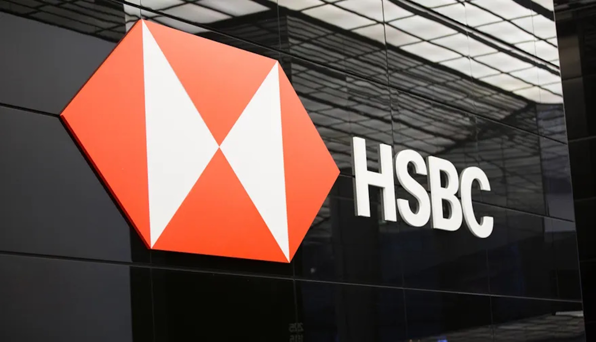 hsbc-ceo-considers-middle-management-cuts-amid-strategic-restructuring